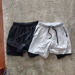 Aeropostale Men's Black and Gray Lined Shorts